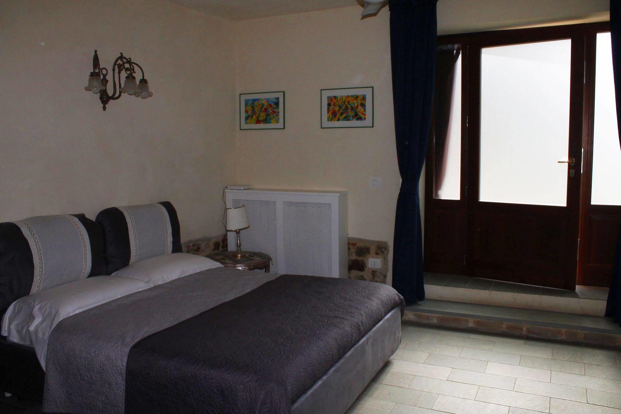 B&B Il Castello Castiglion Fibocchi Buitenkant foto